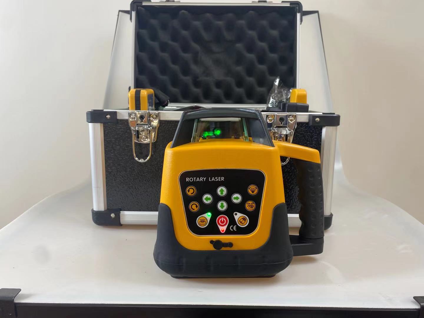 عالية الدقة الإلكترونية التلقا - مراجعة Rotary Laser Level 500M Range وسعره
