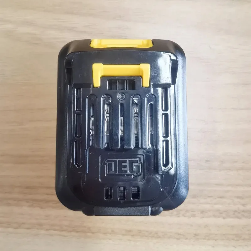 DEG 4D01-H12D، أداة تسوية تتضم - مراجعة Laser Level 3D Cross Line Self Leveling وسعره